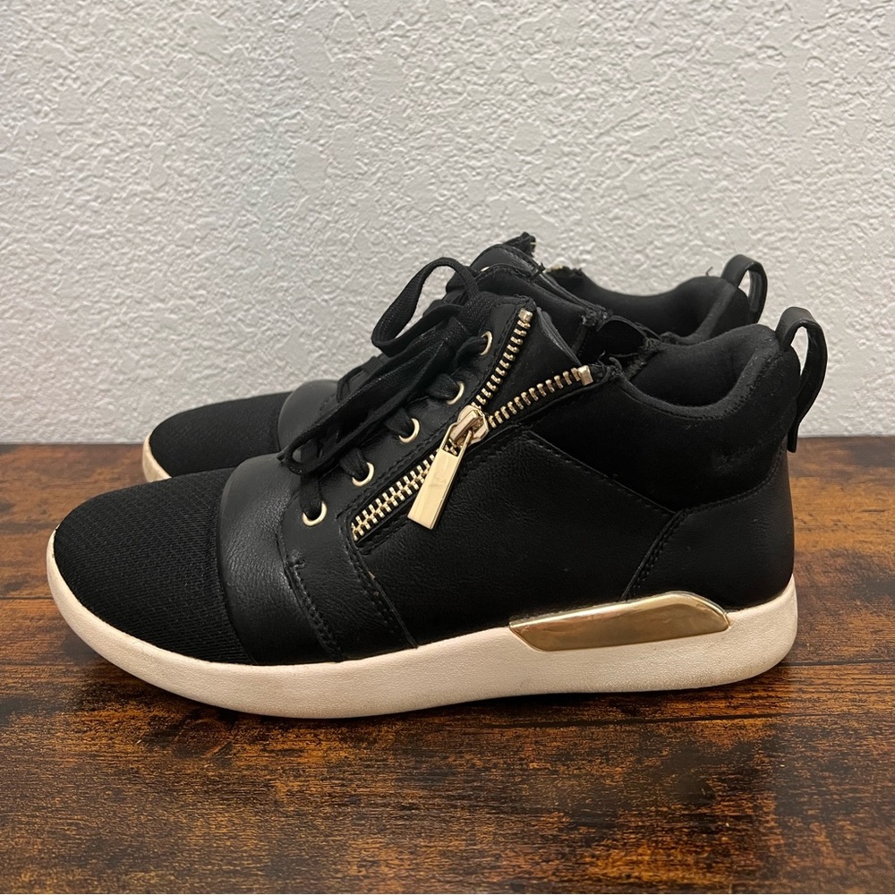 Aldo Woman’s Style Shoes size 9